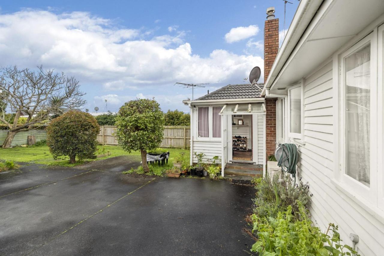Entire House In Mt Wellington, Central Окленд Екстер'єр фото